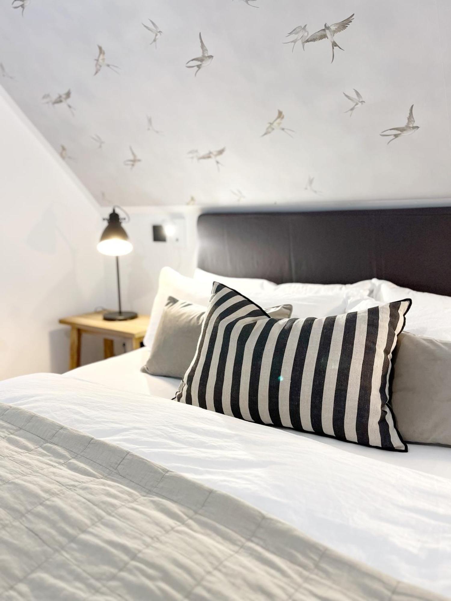 Tauberchalet I Boutique-Ferienhaus Mit Sauna, Whirlpool & Natur I 10Min Walk To Historic Old Town Rothenburg ob der Tauber Exterior foto
